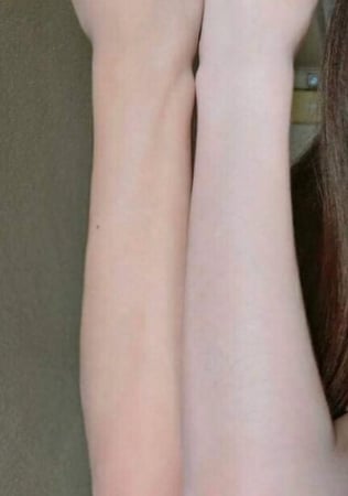 لوشن دي دي كريم اورا من فوكس للتفتيح المشرق، بعامل حماية من الشمس بدرجة 50