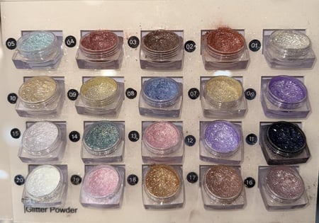 قليتر هارتس لامع للعين منثور -3g