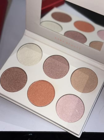 باليت اضاءة كارا بيوتي - GLOW.GETTER