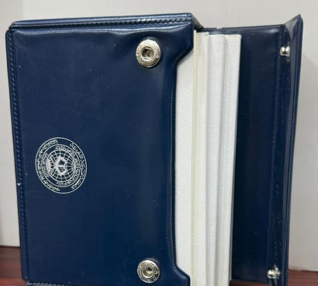 مصحف كفي مجزأ 6 أقسام علبة (مجمع الملك فهد المدينة)  مقاس صغير 8×12 سم