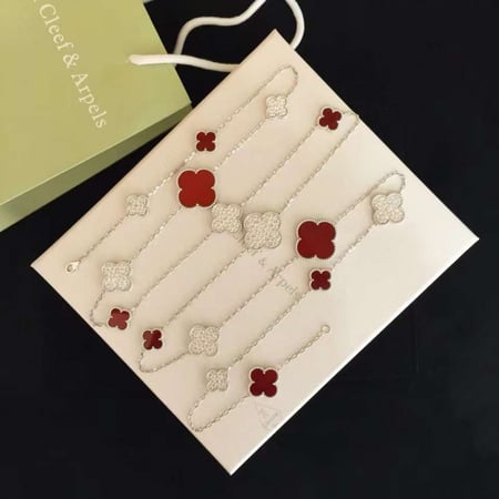 إكسسوار فاخر