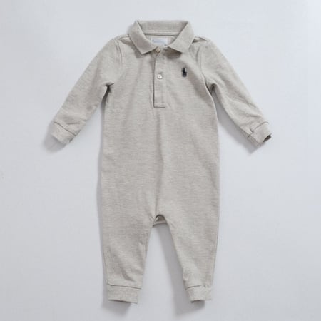 هدية مولود بقطعة من رالف لورين