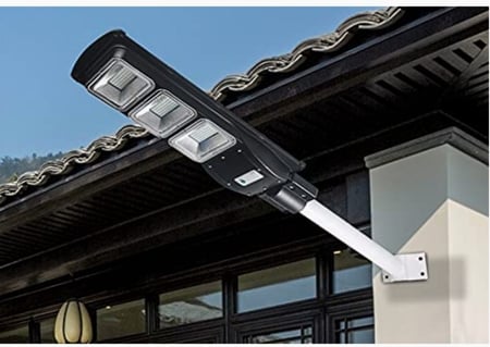 عرض كشاف طاقة شمسية مع هدية جدارية تعمل بالطاقة الشمسية