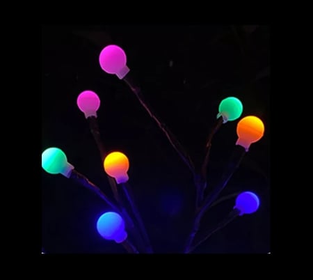 شجرة زينة مضيئة للحديقة بألوان مميزة