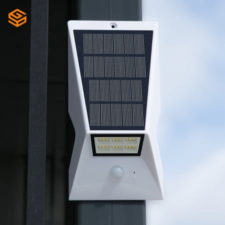 عرض كشاف طاقة شمسية مع هدية جدارية تعمل بالطاقة الشمسية