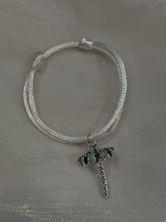 اساور الرجاء كتابة العمر واللون في الملاحظه