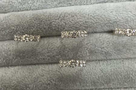 خاتم ذهبي او فضي مناسب من عمر الاشهر وجميع الاعمار (يمكن التحكم بحجمه)