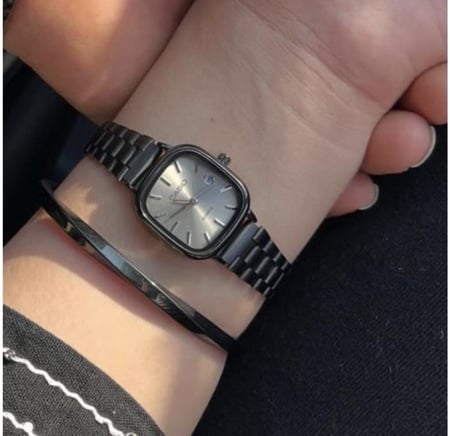 ساعة نسائي من كاسيو LTP كابلز اسود