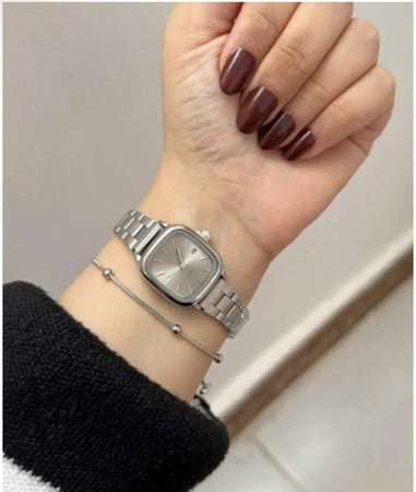 ساعة نسائية