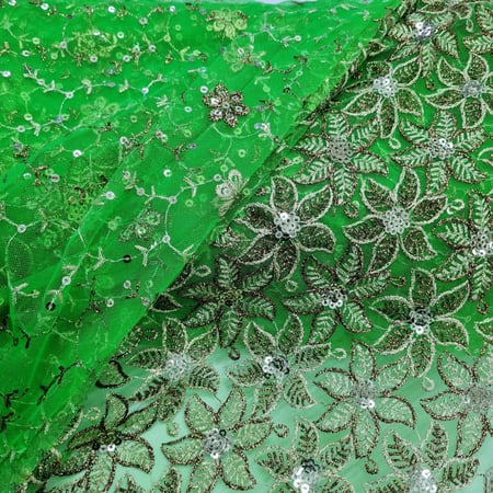 تل بحاشية تطريز ذهبي