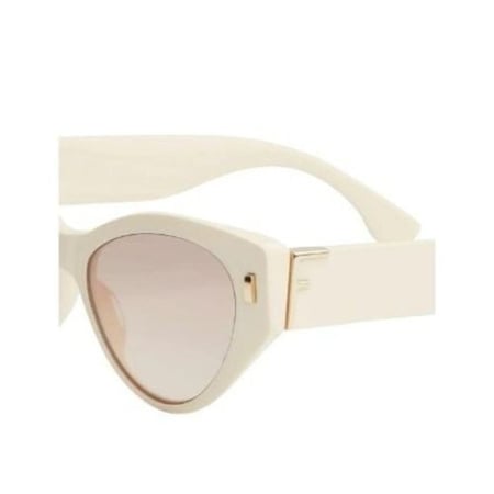 نظارة فندي نسائي صغيرة بإطار أبيض بشكل عيون القط