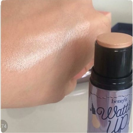 هايلايتر  واتس أب الكريمية مع اسفنجة - بنفت