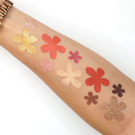 كارا بيوتي باليت ظلال العيون بوتري أوف لوف 18 لون ES100