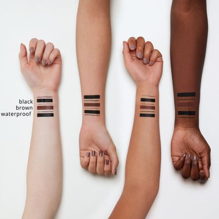 قلم تحديد العيون الأزرق لاش برنس ضد الماء من اسنس