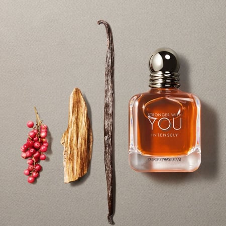 عطر سترونجر وذ يو انتنس ارماني او دو بارفيوم رجالي 100مل