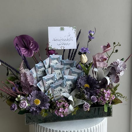 ستاند اكريلك انيق وفخم مع مبلغ مالي