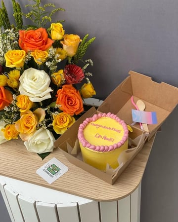 ستاند ورد مع كيكه لنش بوكس