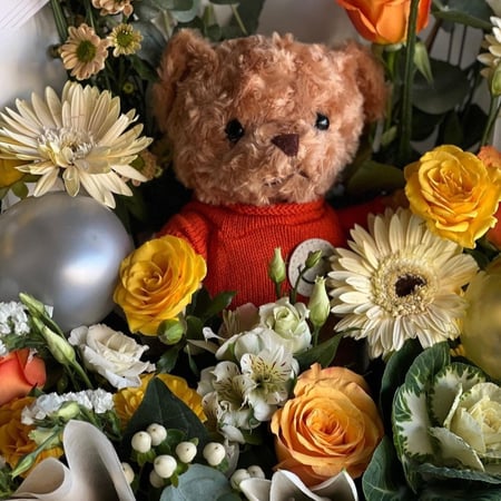 باقة ورد مع دبدوب