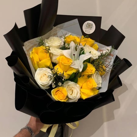 باقة ورد مع كيكه ميلاد