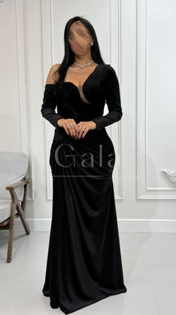 فستان كتف تكسير طويل