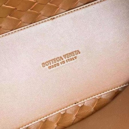 BOTTEGA VENETA Andiamo Medium leather tote bag