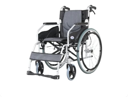 كرسي متحرك ألمنيوم خفيف الوزن كفر كبير مقاس 18 إنش (46 سم) موديل KY868LAJ-A