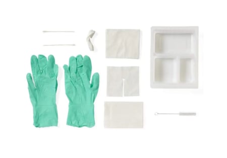 طقم تنظيف الحنجره TRACHEOSTOMY CLEAN AND CRE TRAY