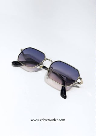 نظارة برادا