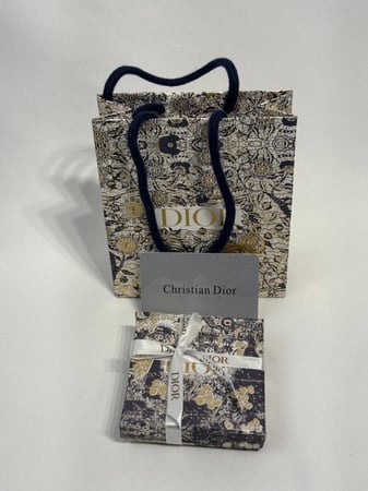 ملحقات اكسسورات ديور