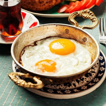 صحن نحاس بمقبضين