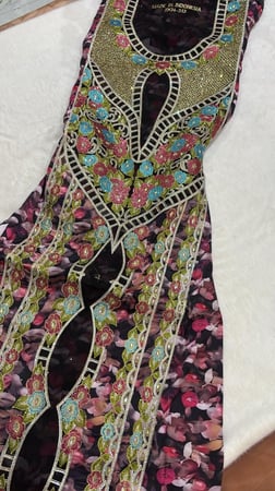 حرير ايطالي مطرز ومتروس كرستال موديل مميز وشغل فاخر