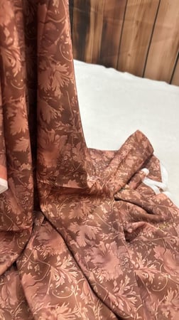 حرير ايطالي جاكار فاخر مطرز ومتروس كرستال