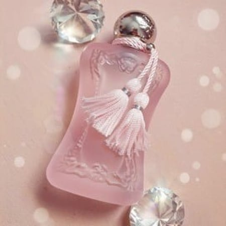 عطر مارلي ديلينا لا روزي parfum de marly delina la rosee