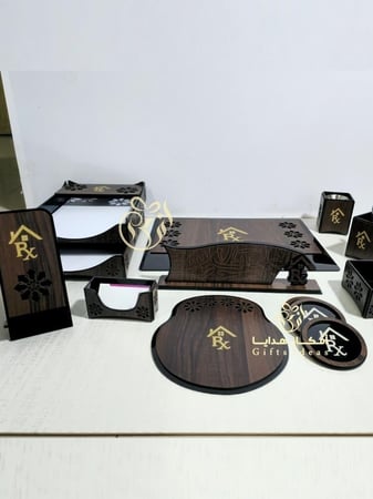 تصاميم ديكورات مكتبية فاخرة