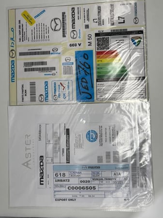 ستكرات لجميع السيارات باشكال مختلفة