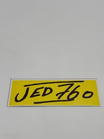 ستكرات لجميع السيارات باشكال مختلفة