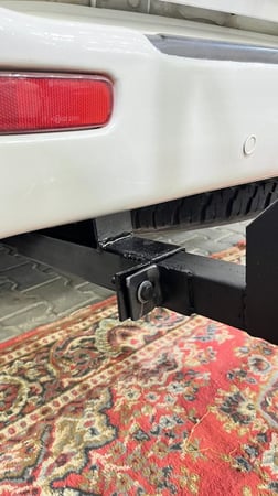 سلة خلفية لاندكروزر من 98 الى 2007 عامودين