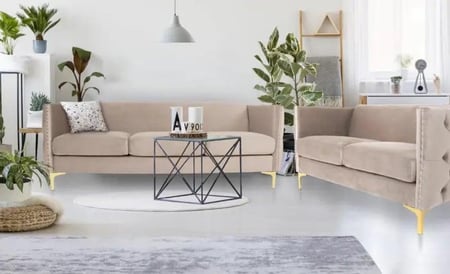 كنب مودرن  1+2+3  يتسع ل 6 اشخاص