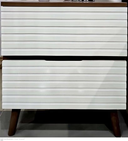 غرف نوم خشب تايلندي (سرير+دولاب+تسريحة +شفرينة +2 كمدينة)