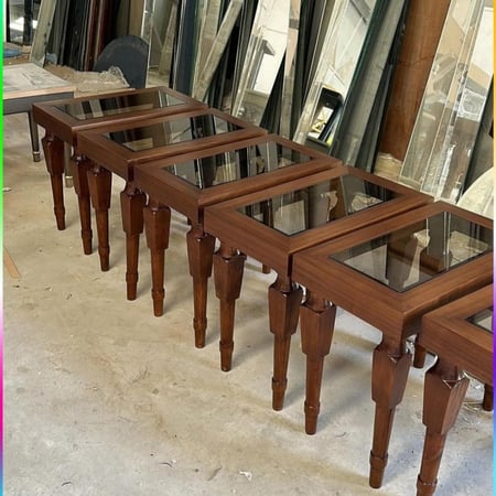 طاولة ضيافة