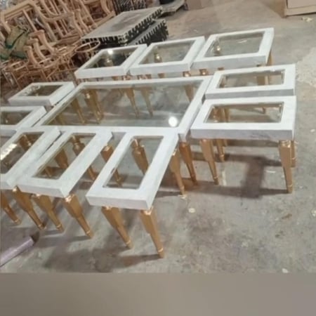طاولة خدمه