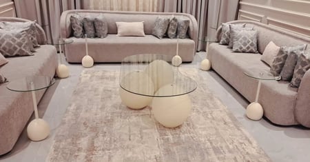 طقم كنب +طقم طاولات