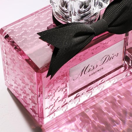 عطر مس ديور إيسانس من كريستيان ديور او دو بارفيوم 80 مل