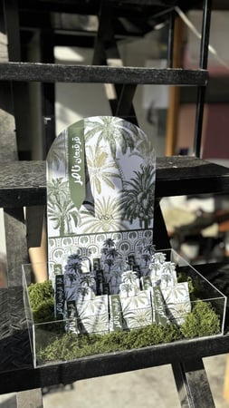 توزيعات ( الاسم  والتصميم حسب الطلب ) (12حبه)