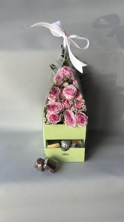 ميني لوف بوكس ماتشا (مع شوكلت بلجيكي)