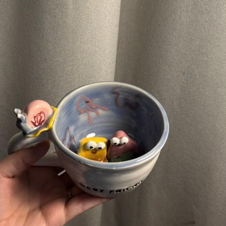 كوب اصدقاء لابد