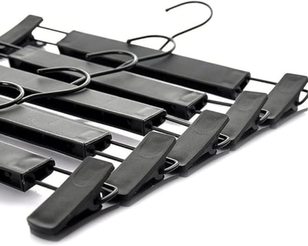 علاقة تنوره اسود شنكار عريض