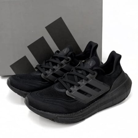 الترابوست Adidas Ultraboost  jet black
