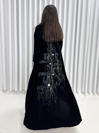 عباية شتوية نسائية سوداء