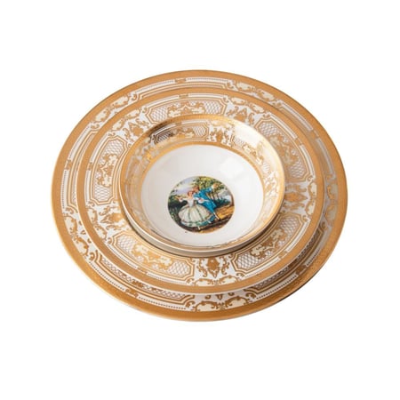 طقم سفرة بورسلين روميو وجوليت مطلي بالذهب 107 قطعة